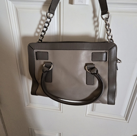 Michael Kors Bag EUC - Picture 3 of 16